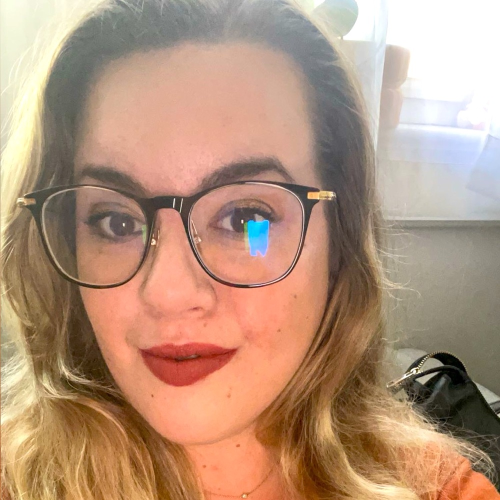 Meet your Posher, Cassie